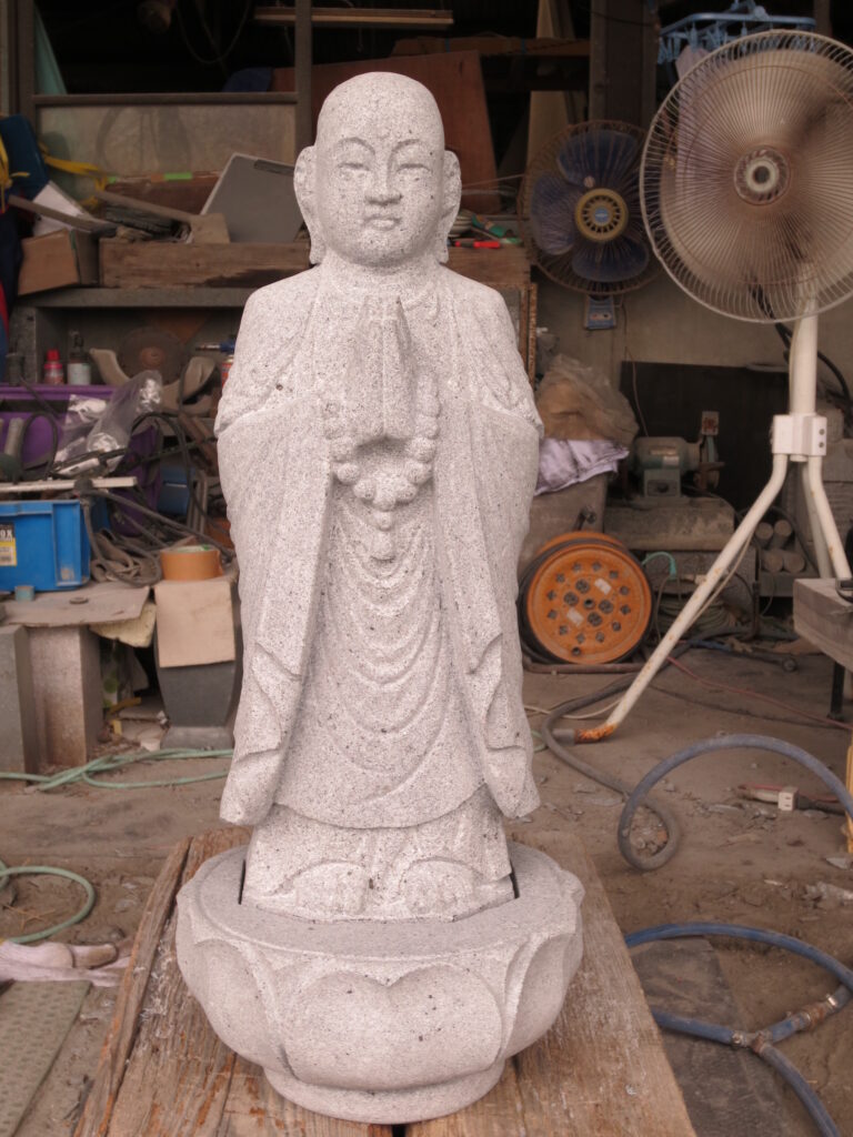 合掌地蔵尊