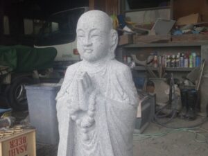 合掌地蔵尊